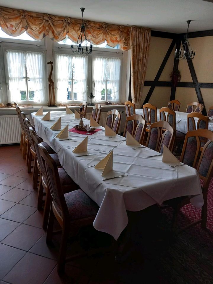 Gastronomie Tische und Stühle in Meinersen