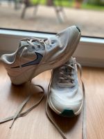 Nike Starrunner 37,5 37 . 5 Turnschuhe Niedersachsen - Hildesheim Vorschau