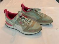 Puma Turnschuhe / Sneaker (Gr. 38) Nordrhein-Westfalen - Mettmann Vorschau