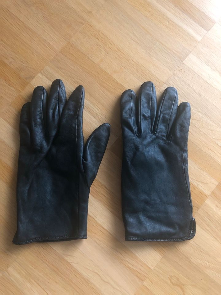 Handschuhe schwarz schick in Heppenheim (Bergstraße)