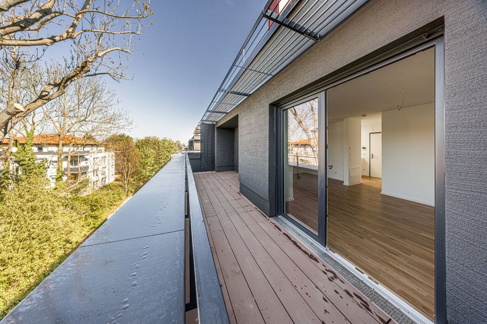 Großzügiger 5-Zimmer-Wohntraum mit Fußbodenheizung, Balkon und Terrasse -  ideal für Familien in Erfurt