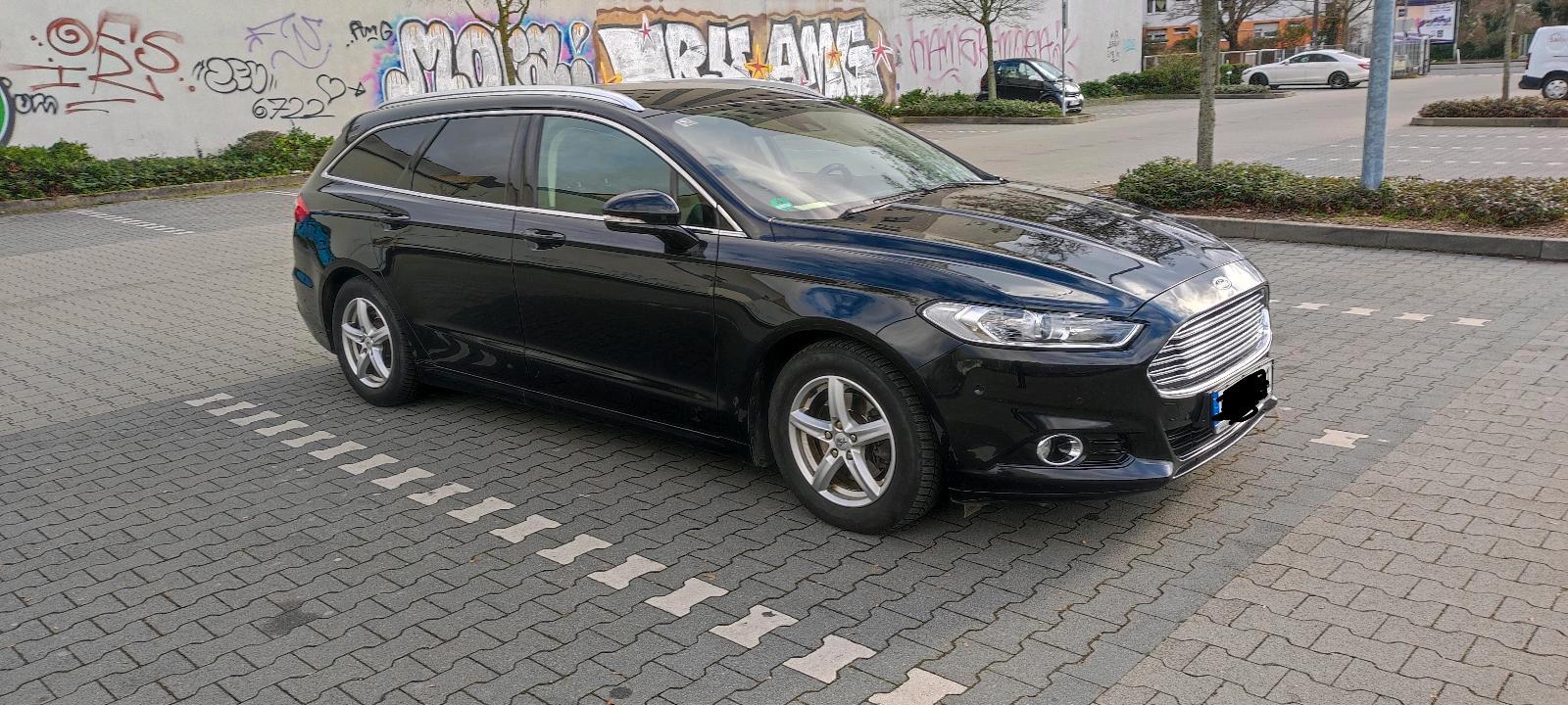 Abbildung des Autos Ford Mondeo mk5  mit Bra…