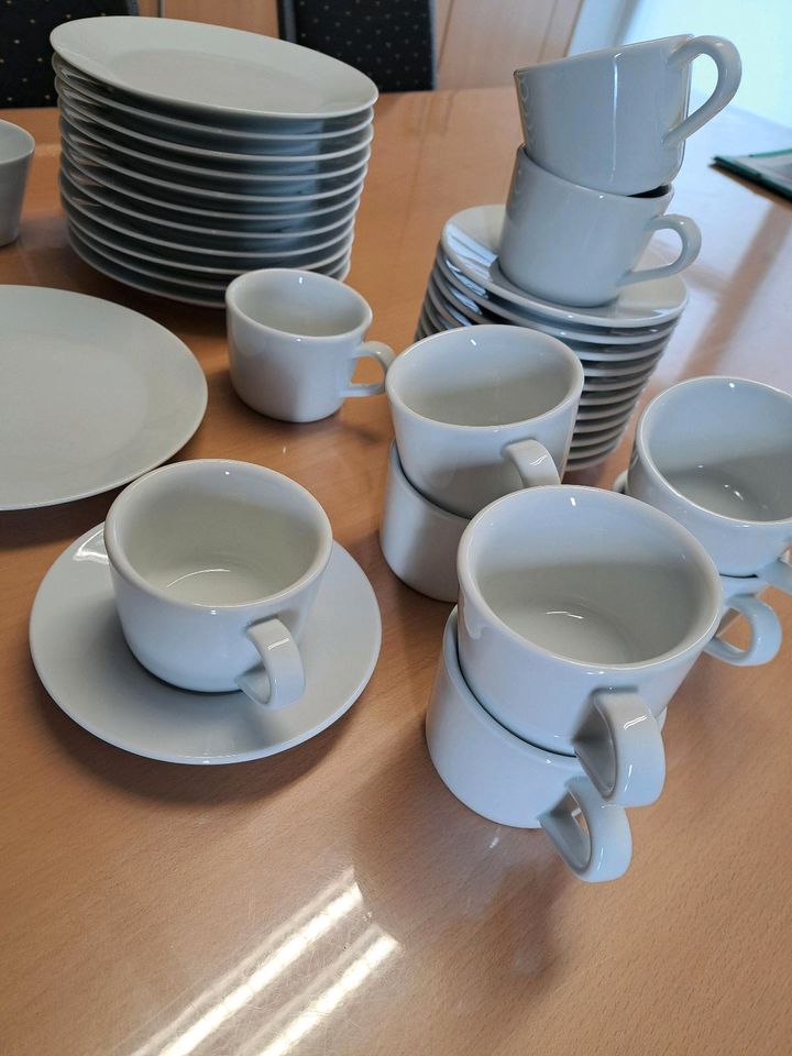 Kaffee/ Tee Service. Neuwertig in Hoogstede