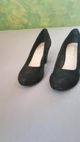 Pumps Highheels hochhackige Schuhe schwarz 37 Leder Berlin - Mahlsdorf Vorschau