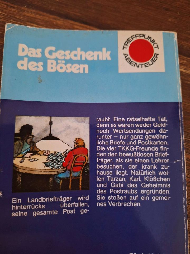 TKKG Das Geschenk des Bösen Jugendbuch OrginalAusgabe in Hennef (Sieg)