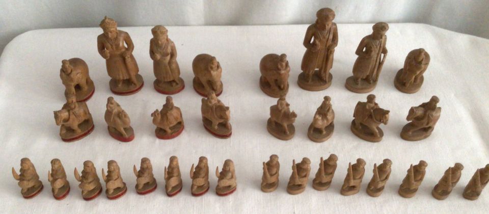 Antike Schachfiguren Sandelholz Indien Handgeschnitzt 19Jh Schach in Worms