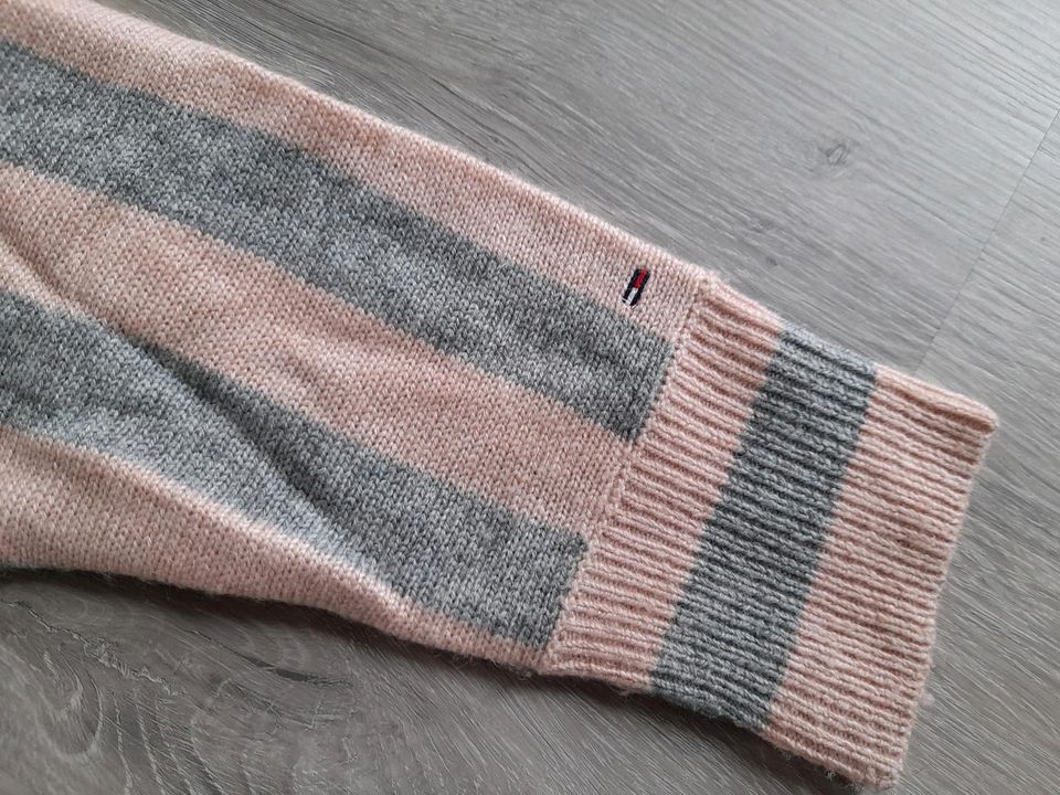 Strickpulli von Tommy Hilfiger in Moringen