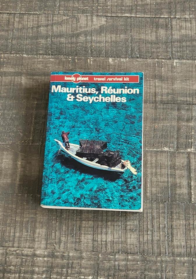 Mauritius, Réunion & Seychellen, englischsprachiges Buch von 1993 in Schnakenbek