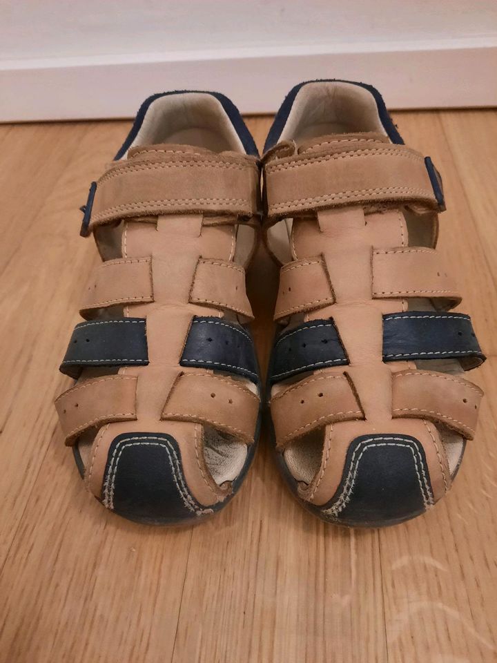 Clarks kinder sandals in Frankfurt am Main