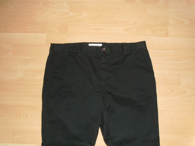 Chino von Essentials, schwarz, Größe 56 (Kurzgröße) in Bad Harzburg