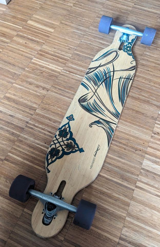 Longboard loaded "Dervish" in München