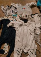 8x Baby Pyjama Schlafanzug  Overall  Strampler 80 Nordrhein-Westfalen - Moers Vorschau