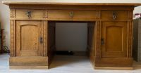 Alter Schreibtisch, Eiche, sehr schönes Möbel Schleswig-Holstein - Trittau Vorschau
