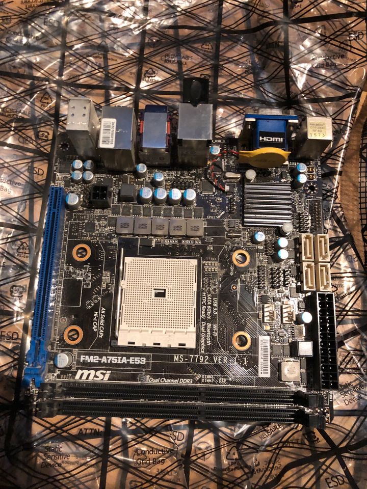 2 Mainboards: Asus, msi in Brokstedt