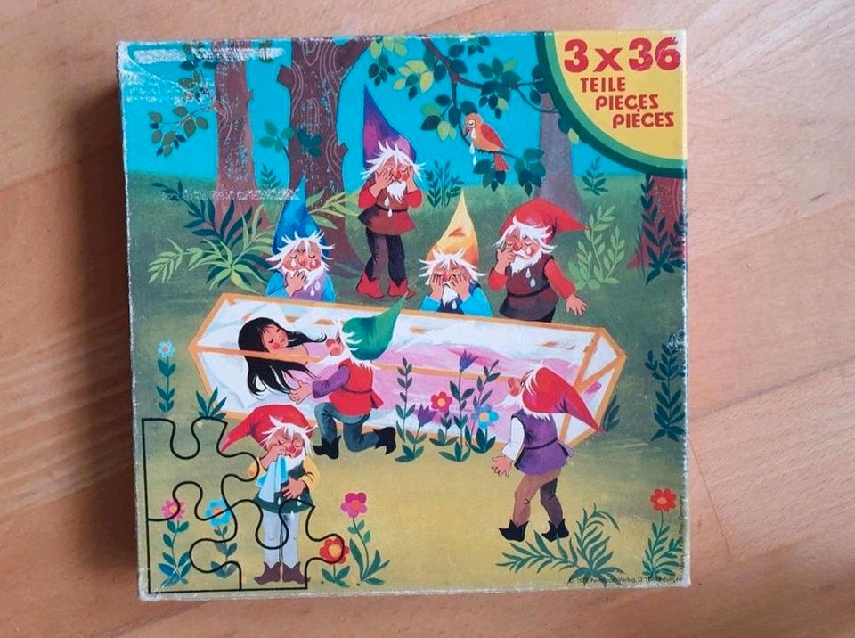 Retro Puzzle, 3x 36 Teile, Motive nach Märchen Gebrüder Grimm. in Stuttgart