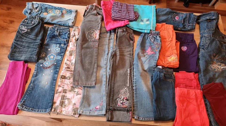 98 104 Lange Hosen Jeans 98 104 Stoffhose in Reinsdorf