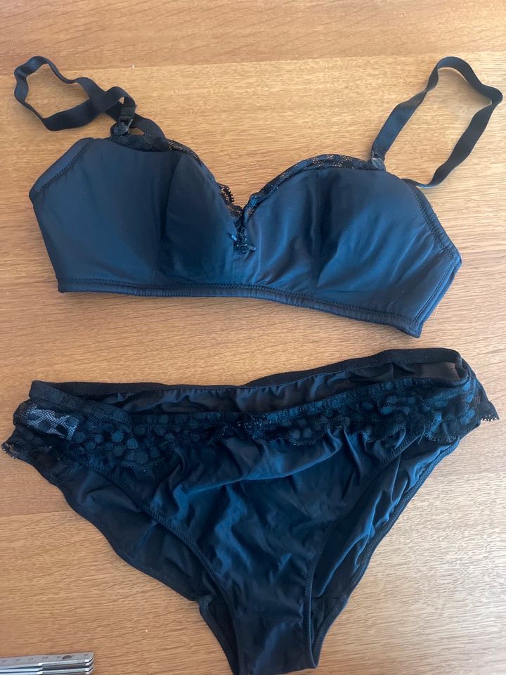 Traumschöner Still-BH mit Slip Cache Coeur 75B schwarz spitze 38 in Essen