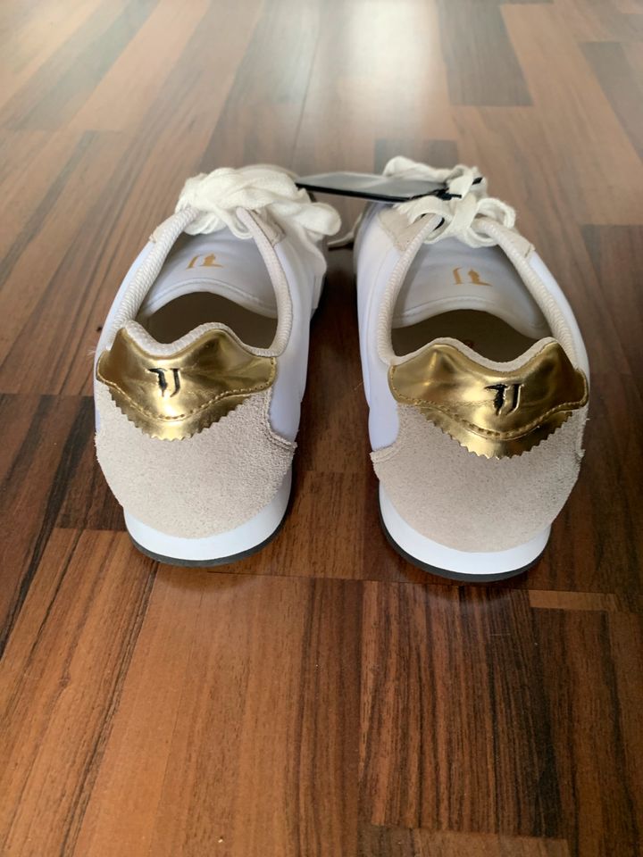 NEU Trussardi Jeans Sneakers Weiß Gold 39 in Hannover