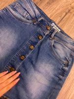 eleganter Jeansrock mit zahlreichen Details Nordrhein-Westfalen - Bergkamen Vorschau