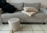 2-Sitzer Sofa im Modernen Design inkl.Deko usw Nordrhein-Westfalen - Paderborn Vorschau