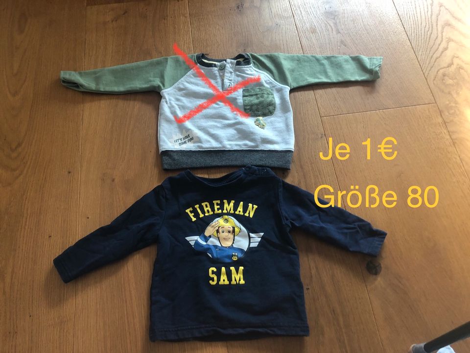 Oberteile/ Pullover / Shirts / Kleidung Jungs Größe 80 in Neuberend