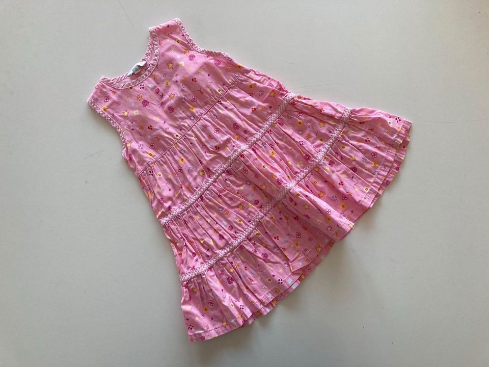 hübsches Sommerkleid, ohne Arm, Gr.98/104 in Stuttgart