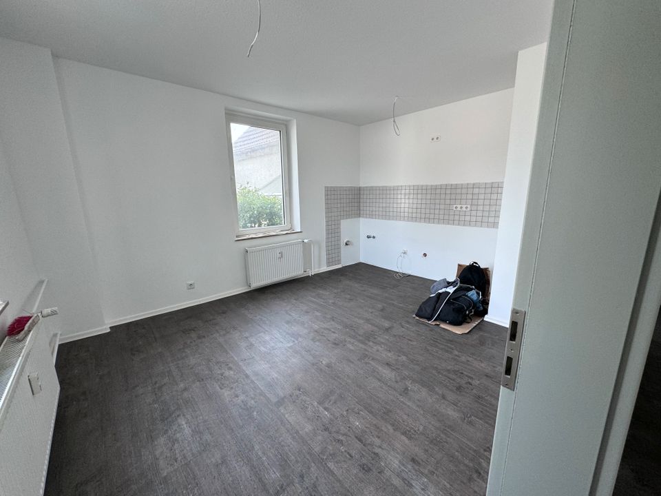 Frisch renoviert - 3 Zimmer, Küche, Bad, WC, in Sundern Hachen in Sundern (Sauerland)