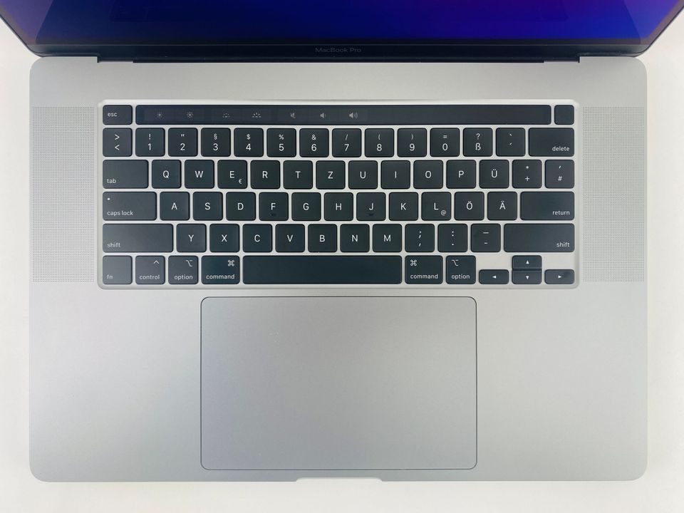 Apple MacBook Pro 16" (2019) Touch Bar i7 2,6 GHz - Space Grau in Minden