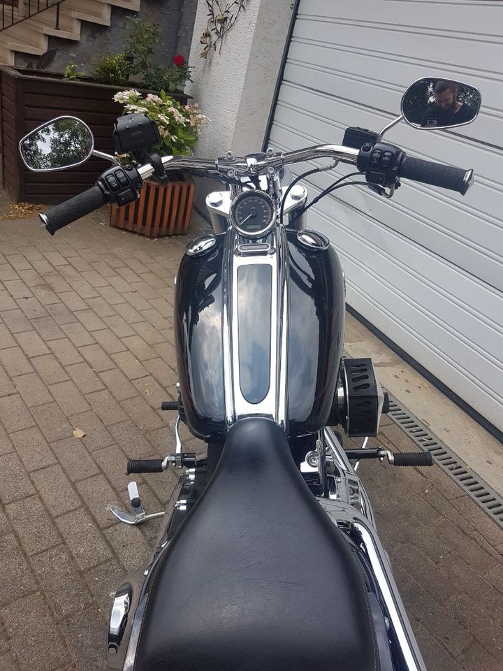 Harley Davidson Rocker Crome in Frankenberg (Eder)