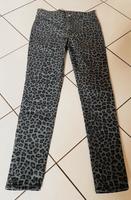 Divided Skinnyjeans 40 Hessen - Nidda Vorschau