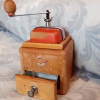 Robuste Kaffeemühle mit Handkurbel _ --Vintage-- !!! Rostock - Kröpeliner-Tor-Vorstadt Vorschau