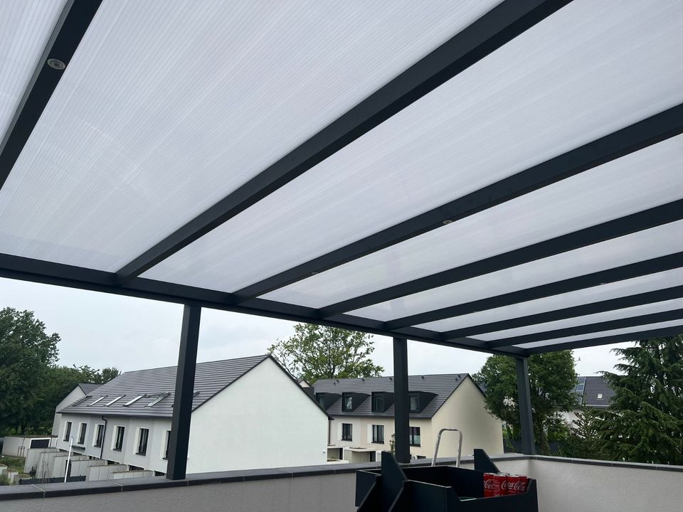 TERRASSENÜBERDACHUNG ALU PREMIUM ANTHRAZIT MIT 8MM VSG GLAS in Eberstadt