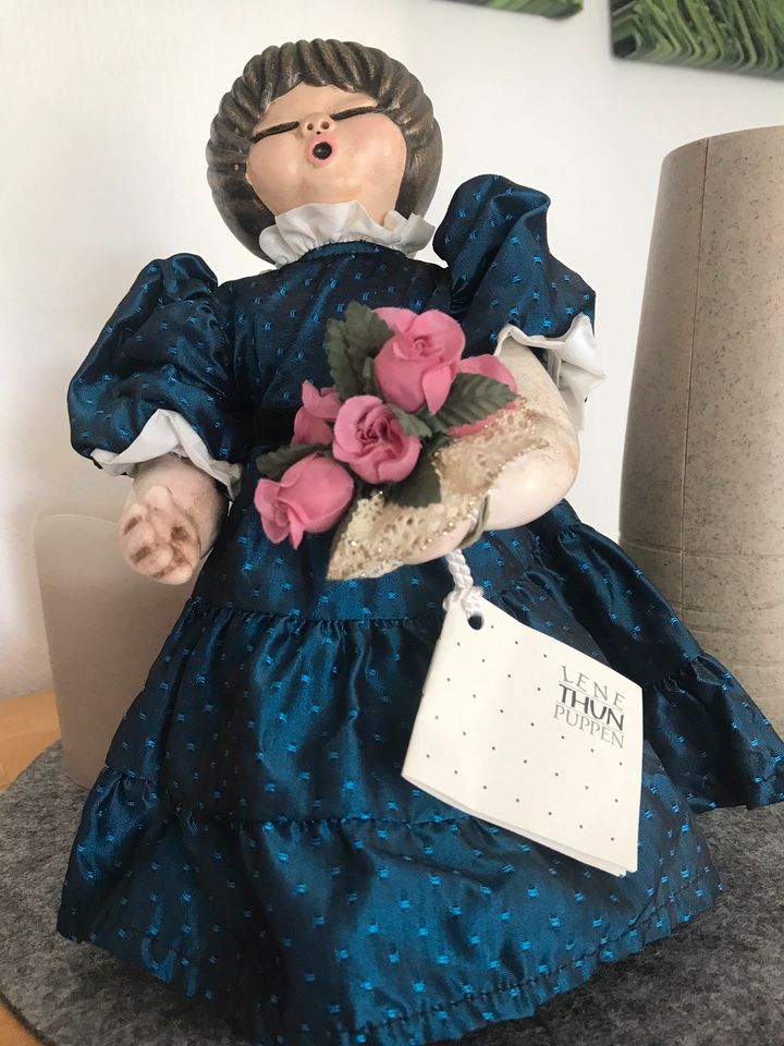 Puppe von Thun mit Spieluhr in Lippstadt