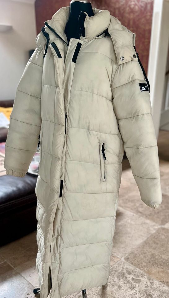 Superdry, Steppmantel, Größe 42, fällt klein aus, Wintermantel in Sonsbeck