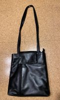 Loops Schultertasche Tasche aus Leder schwarz modern elegant Nordrhein-Westfalen - Haltern am See Vorschau