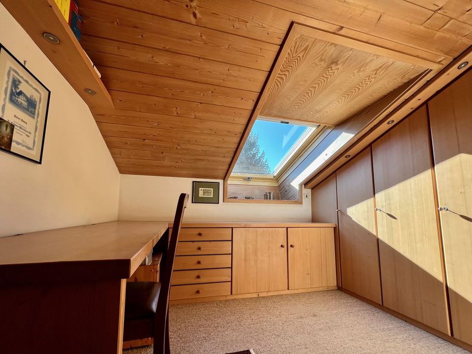 Gemütliche Dachgeschosswohnung mit EBK, Sauna, 2 Balkonen in Grassau