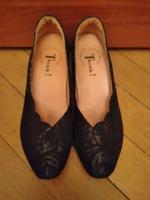 THINK! Bequeme Lederschuhe schw.,Komplett Leder,gemustert Gr.40,5 Berlin - Wilmersdorf Vorschau