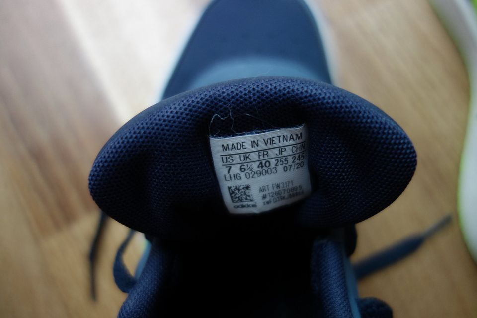 adidas Sneaker Halbschuhe Junge Gr. 39 NEU blau grün in München
