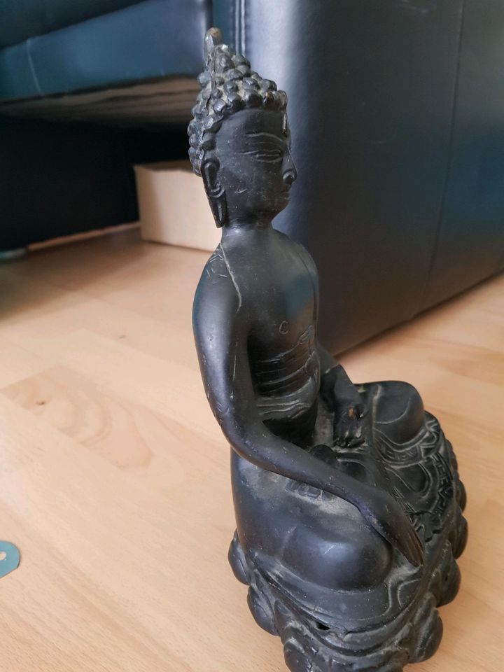 Buddha Statue Bronze in Osnabrück