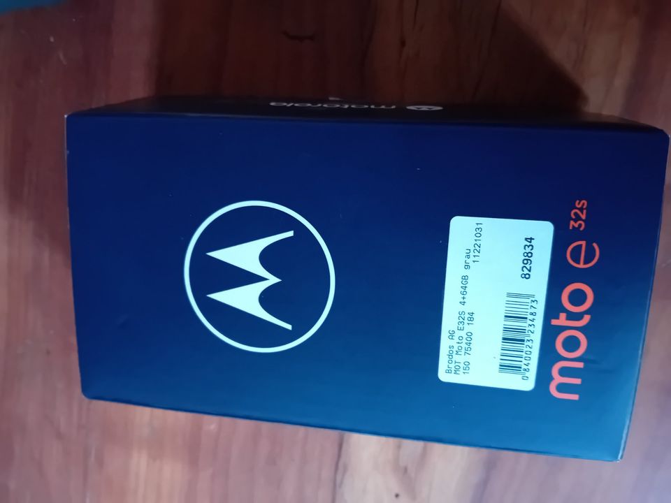 Motorola Handy neu in Gräfendorf