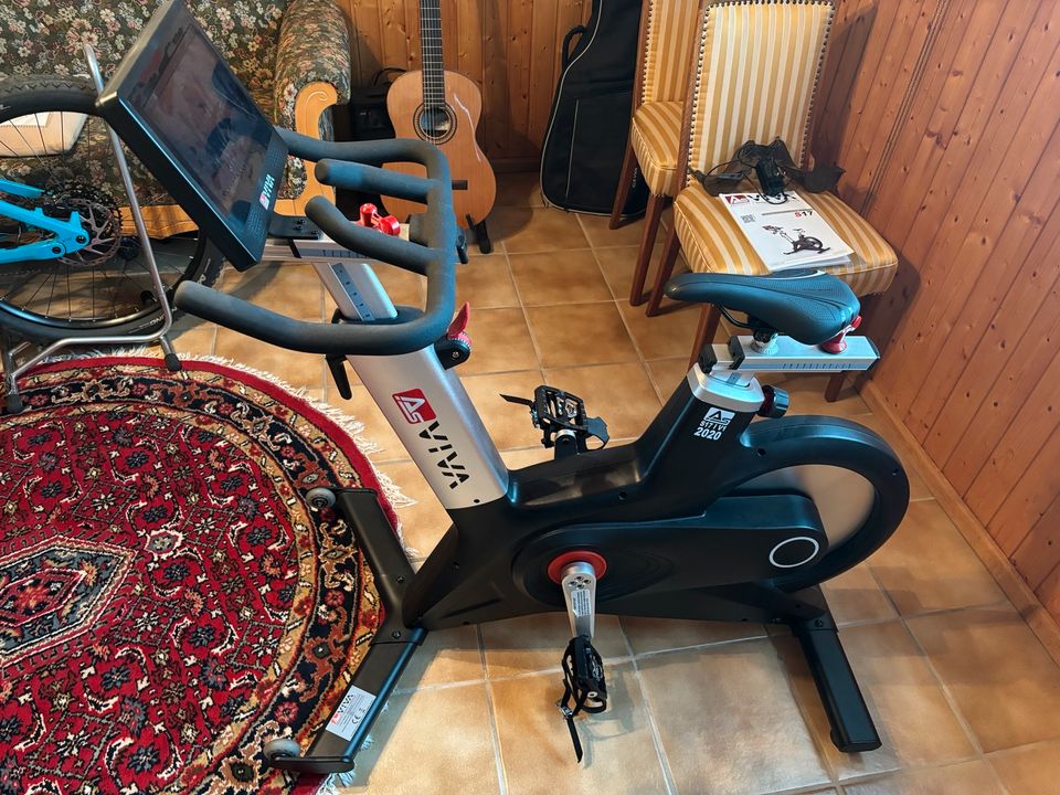 Indoorbike Indoor Cycle AsViva S17 Speedbike Heimtrainer in Deggendorf