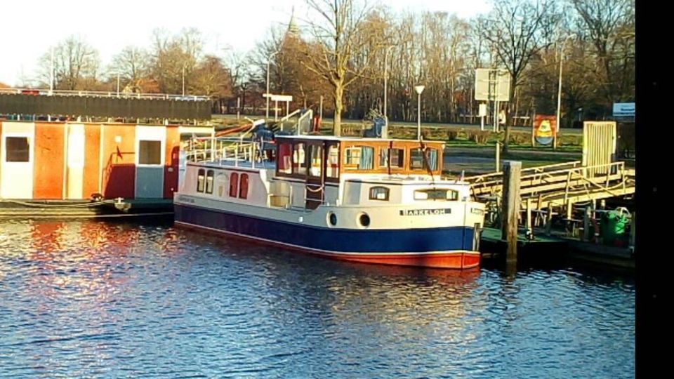 Hausboot Barkeloh , Das schwimmende Ferienhaus bis zu 6 Personen in Apen