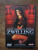 DVD Trau niemals einem Zwilling STRIKING RESEMBLANCE Erotik FSK16 Friedrichshain-Kreuzberg - Friedrichshain Vorschau