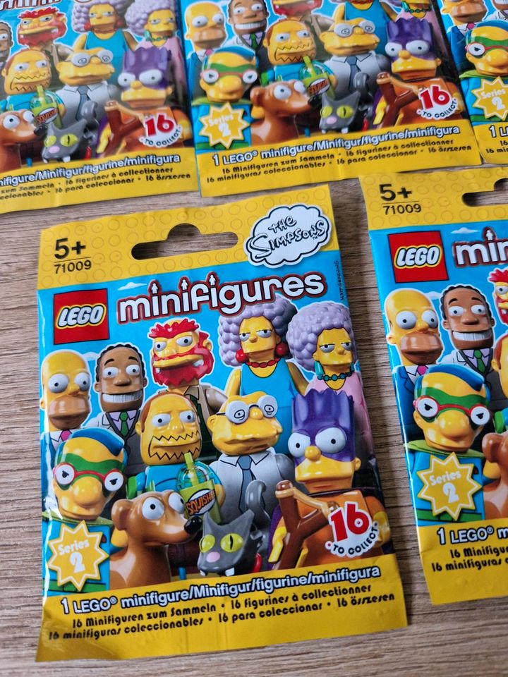 Simpsons Lego Serie 2 Minifigur Verpackung mit Mini Plakat in Trier