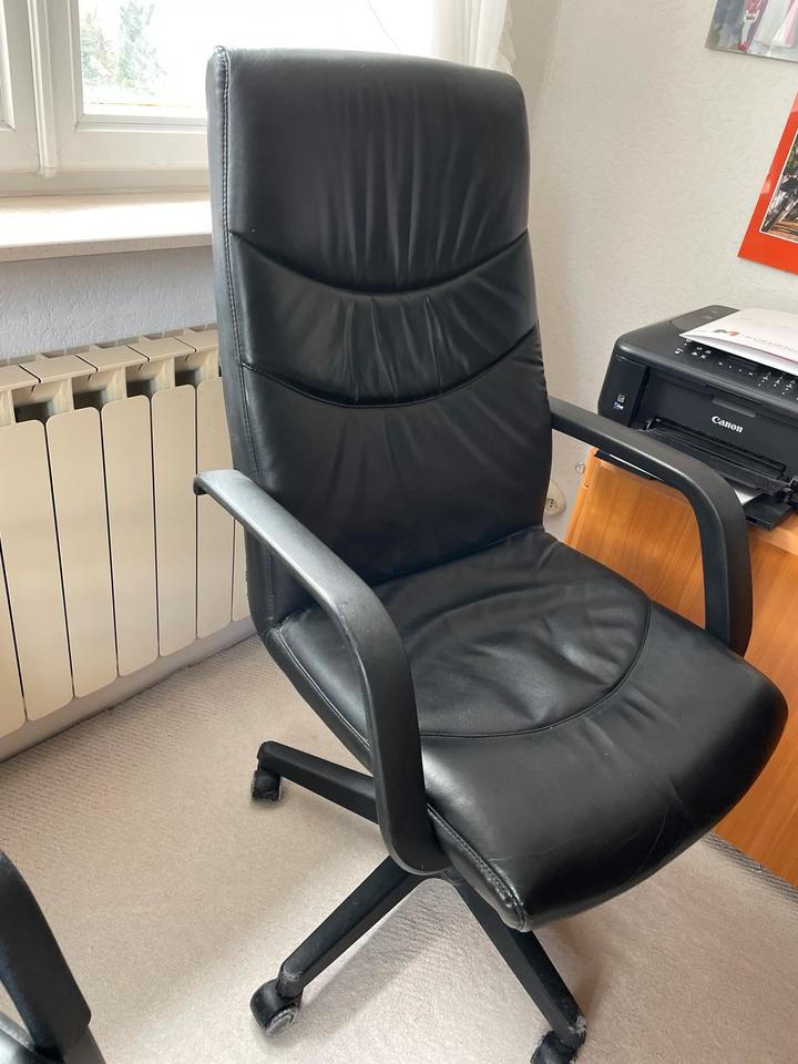 Komplettes Büromöbelset - Schreibtisch, Rollcontainer, Schränke in Köln