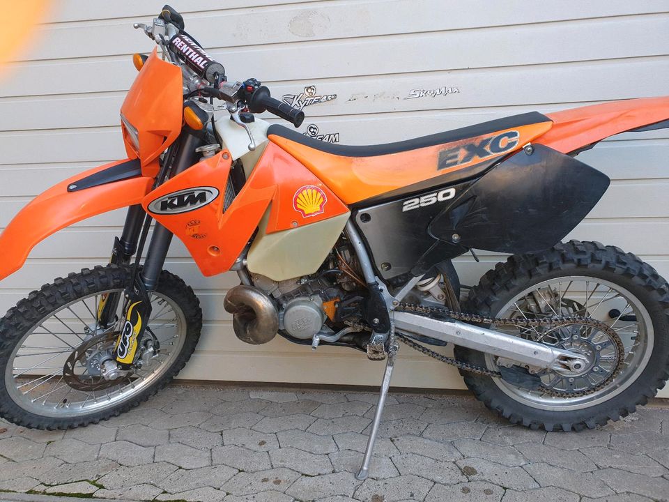 Ktm 250 Exc gs mit Strassenzulassung 2takter in Schöneck