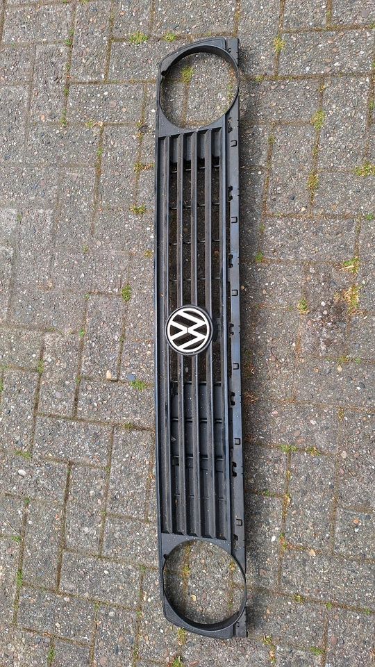 Golf 2 Kühlergrill teile in Westerstede