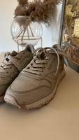 Sneaker von Reebok mit Glitzer Gr. 38 Dresden - Striesen-Ost Vorschau