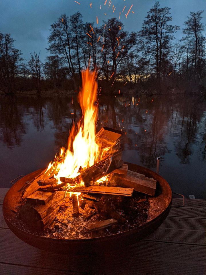 Wassergrundstück mit Sommerhaus / Bootshaus an der Warnow in Dummerstorf