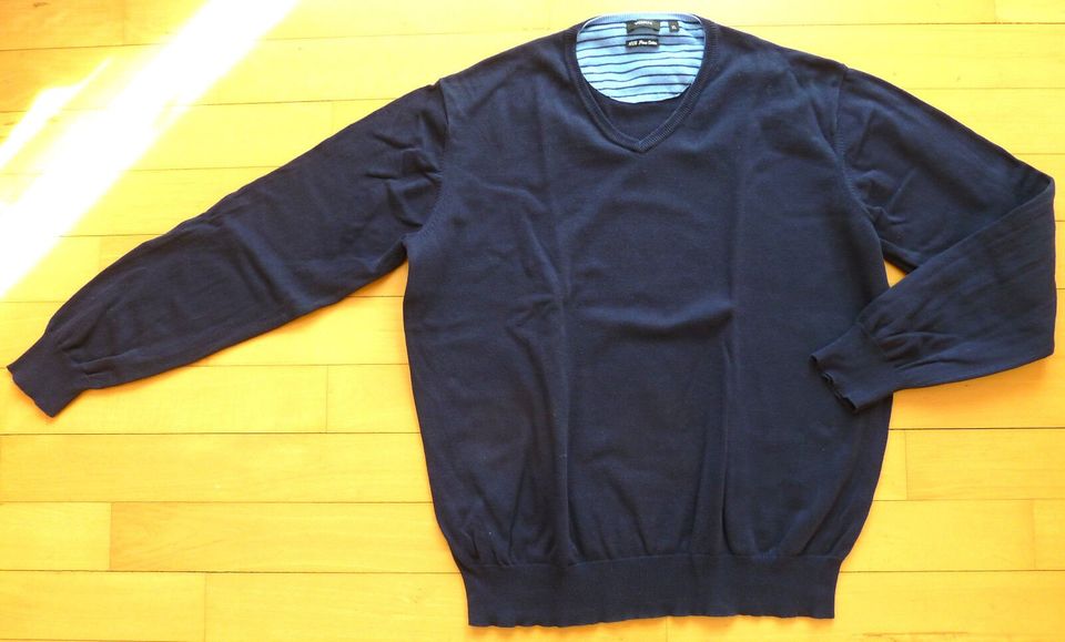 Schicker Yorn Strick Pulli Herren Jungen Gr L 170-182 V-Neck navy in Velbert